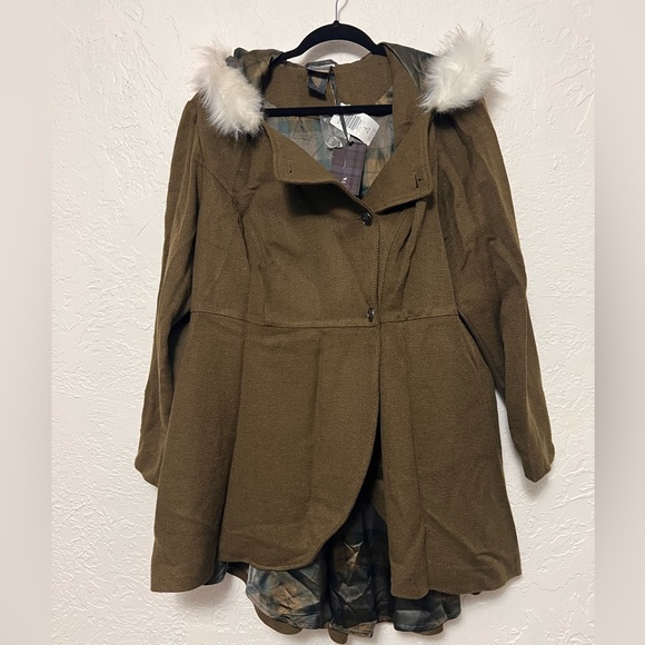 Torrid Outlander Fur Riding Coat BNWT Size 2 - Picture 1 of 15